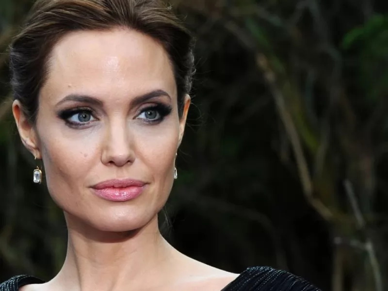 Angelina Jolie celebra Maria Callas: ‘La sua vita mi ha salvato da un momento difficile’