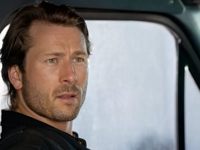 Homewreckers: tutti vogliono produrre il thriller erotico sci-fi con Glen Powell