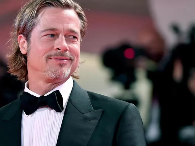 Brad Pitt rompe il silenzio dopo il clamoroso caso della donna truffata con l’IA