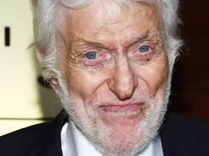 Dick Van Dyke svela la romantica e comica storia del primo incontro con sua moglie