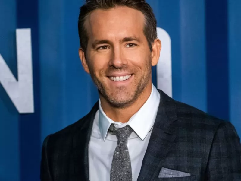 Ryan Reynolds si sente in difetto davanti alla star di Wicked: ‘È troppo perfetto!’